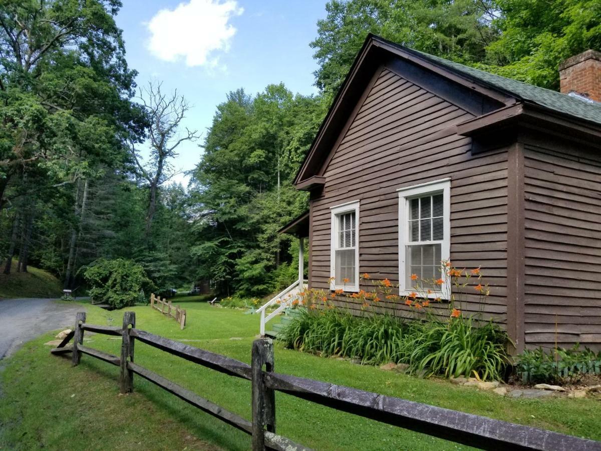 The Cabins At Healing Springs Crumpler Екстер'єр фото